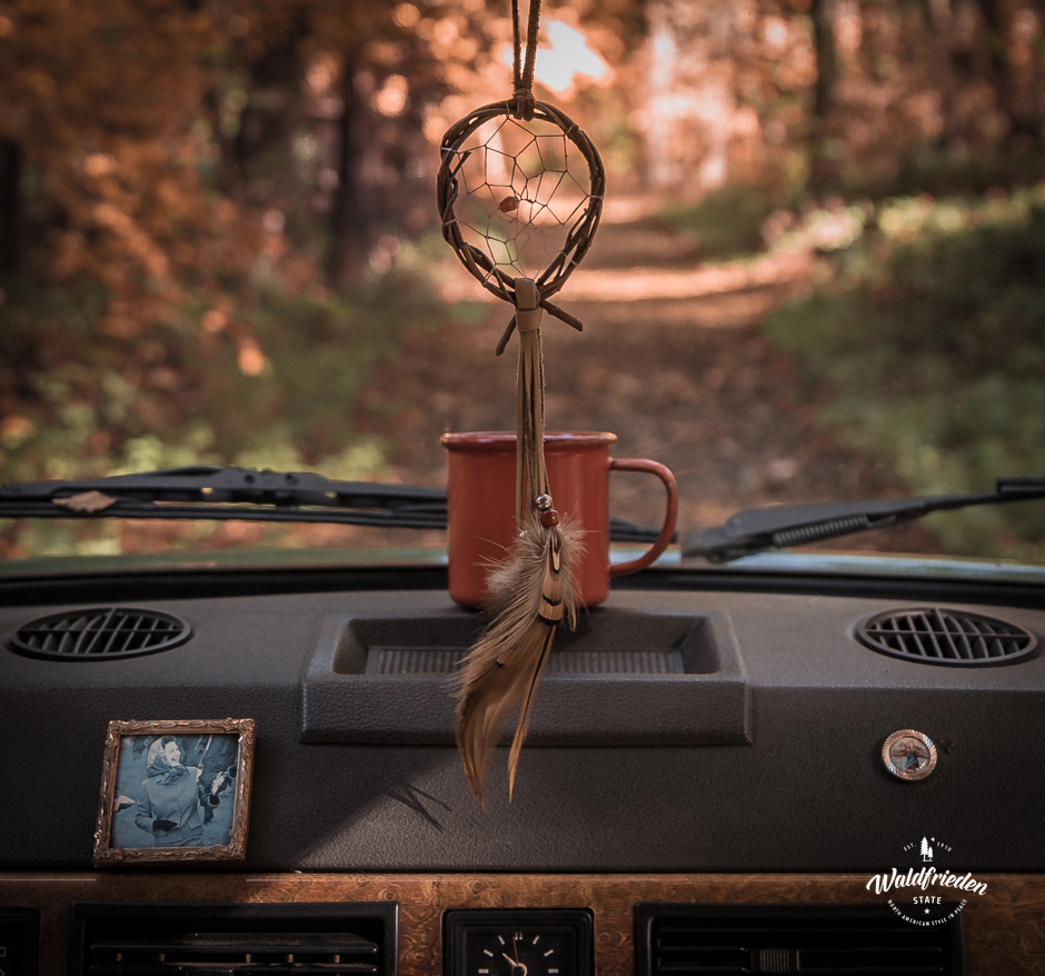 dashboard of the vintage Range Rover