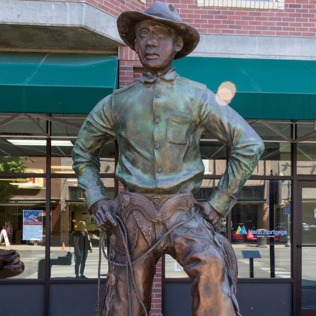 Bronze statue of George Fletcher