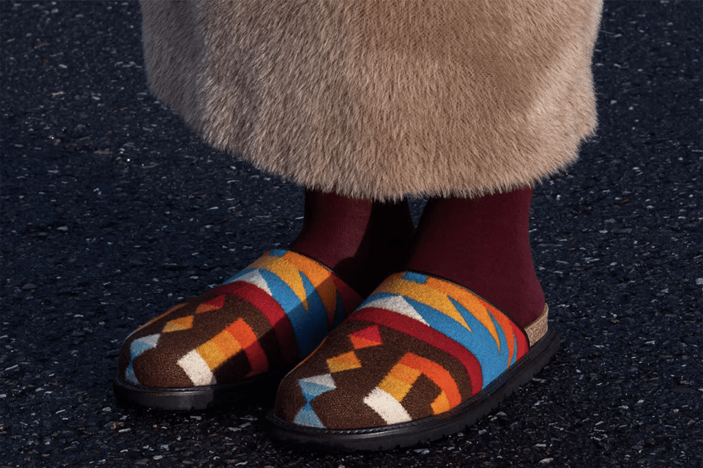 Hender Scheme x Pendleton clogs